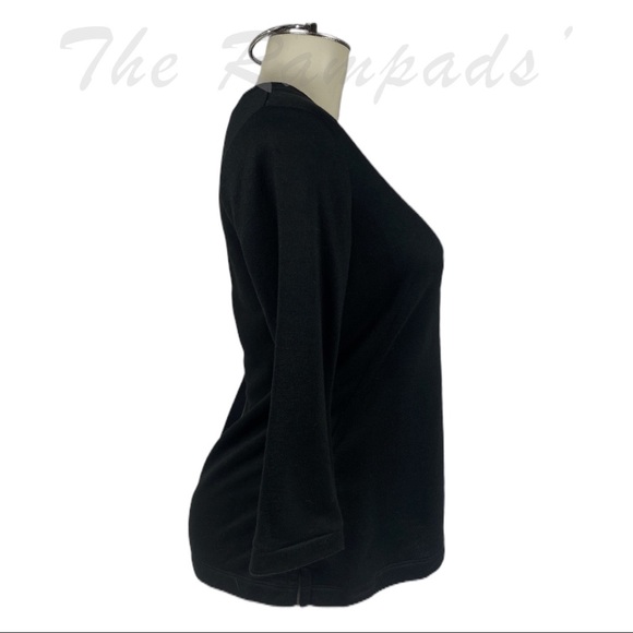 NWOT Solid Black Gap 3/4 Sleeve Back Zipper Shirt Size Small - Picture 3 of 11